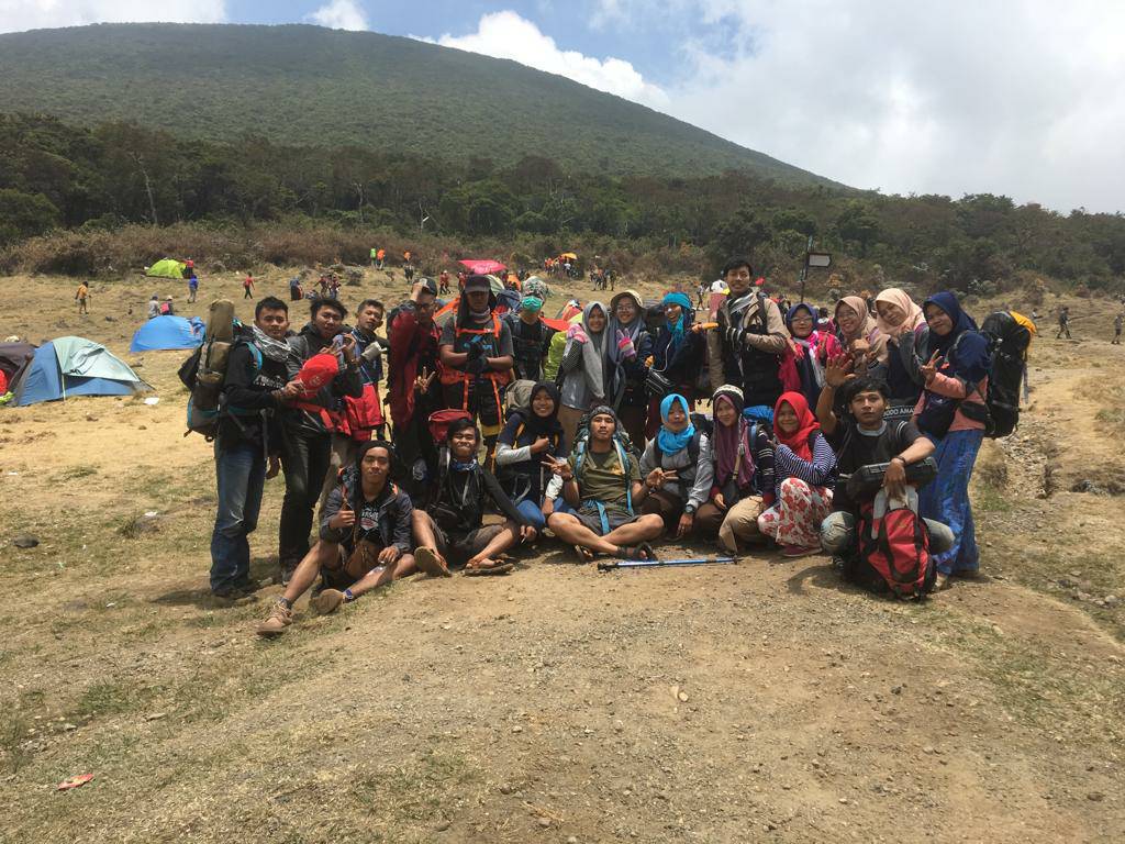 Gunung Gede Pangrango Via Putri | Pengalaman Membuat Open Trip